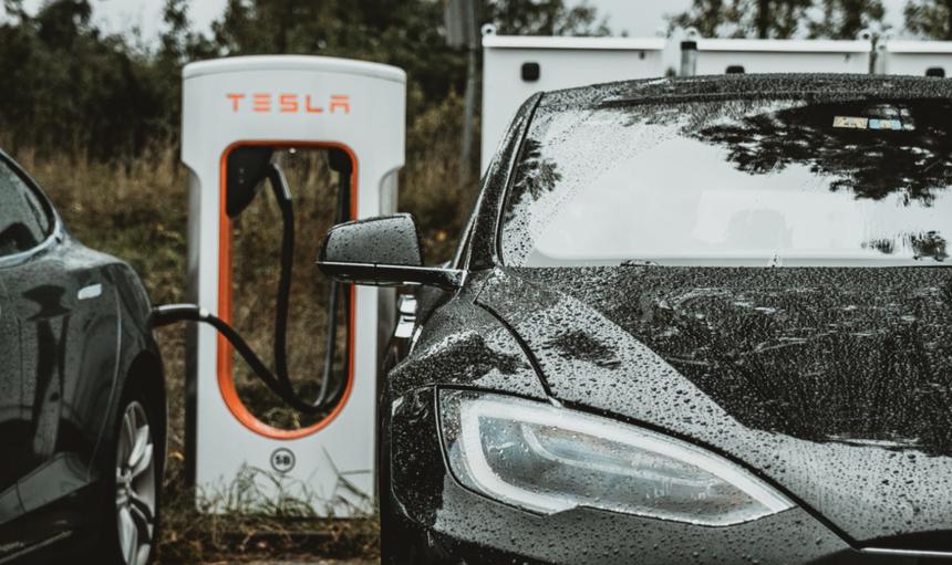 В США выяснили, что в среднем электромобили заряжаются 42 минуты