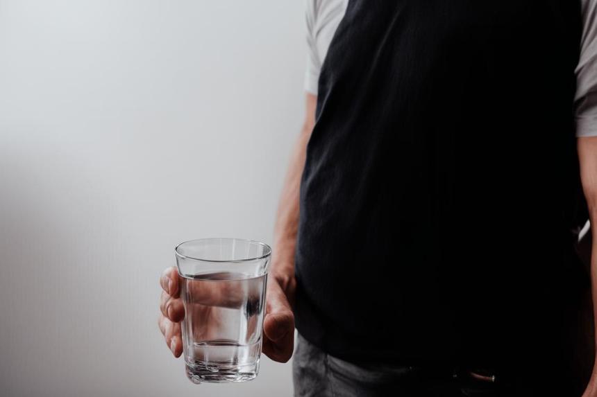 Врач объяснила возможные причины повышенной жажды