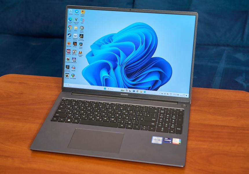 Большой и очень мощный ноутбук в тонком корпусе