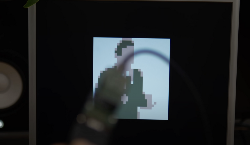 Инженер создал микросхему с рикроллом — очень старым мемом