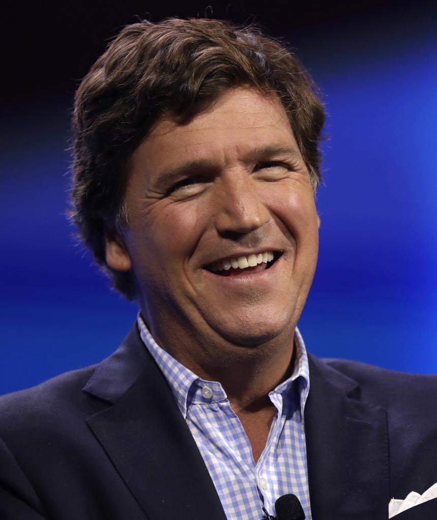 Журналист Такер Карлсон заявил, что НЛО — не инопланетяне, а «духовные сущности»