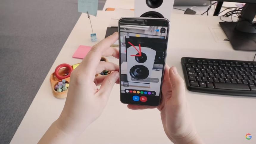 Новый ассистент от Google научили понимать все, что «видит» ваш смартфон