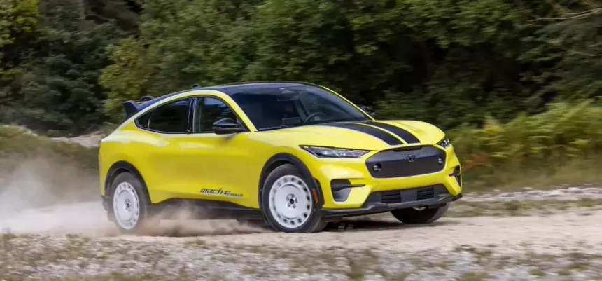 В автомобилях Ford появится полноценный автопилот третьего уровня