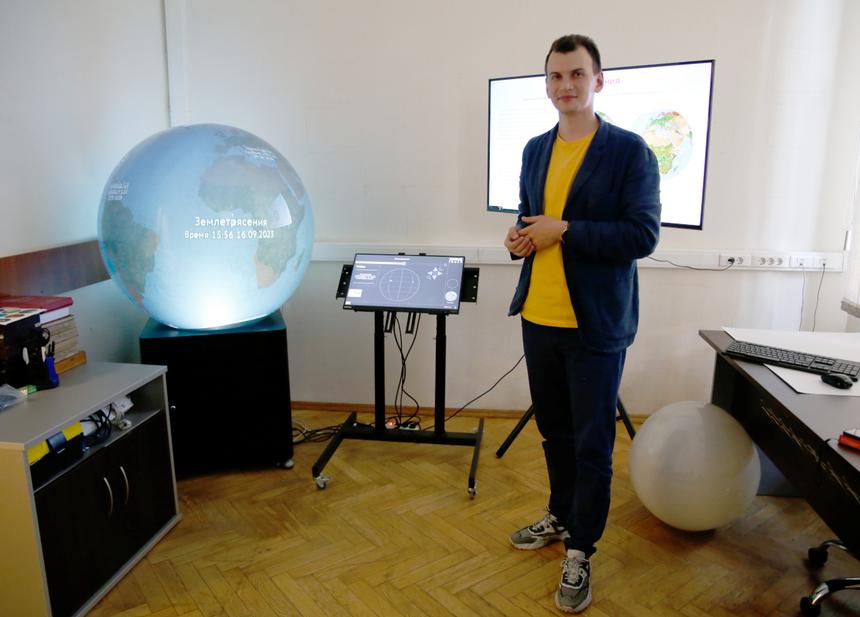 Г. С. Бояршинов, младший научный сотрудник лаборатории инновационных проектов ГЦ РАН, и ORBUS