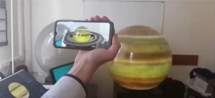 В AR у сатурна появляются кольца