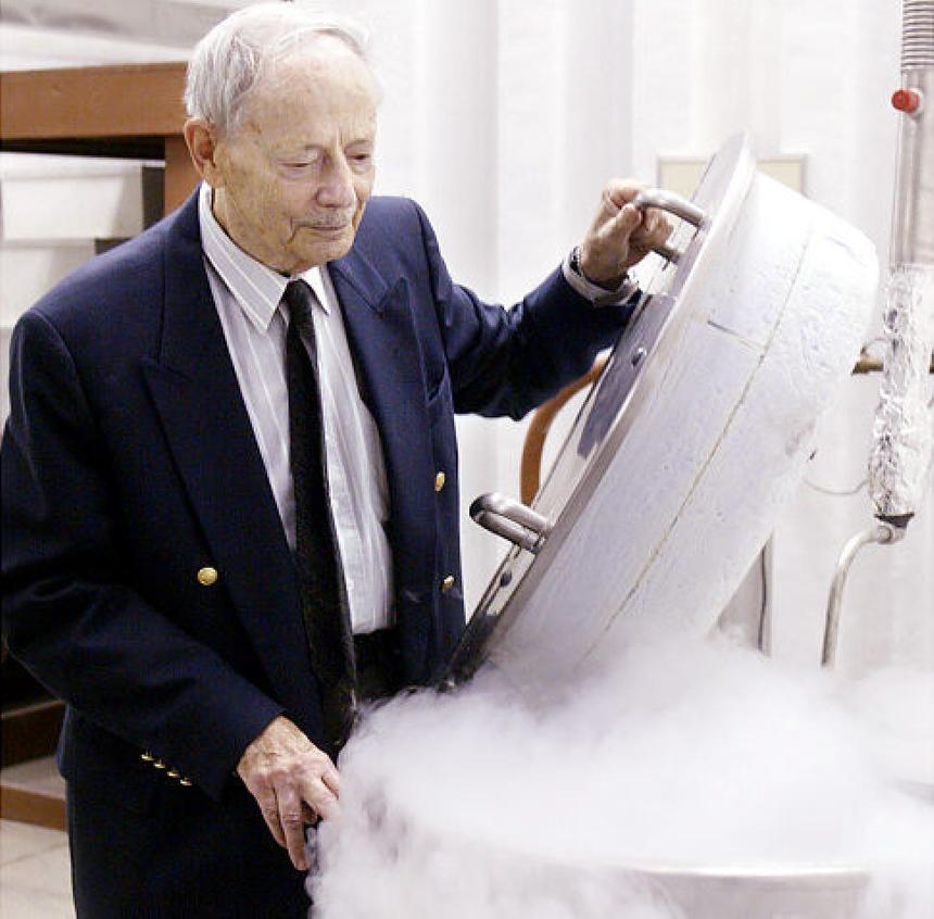 Роберт Эттингер, создатель крионики.