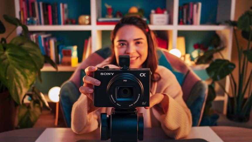 Инсайдеры раскрыли дату выхода камеры Sony специально для блогеров - ZV-E10 II