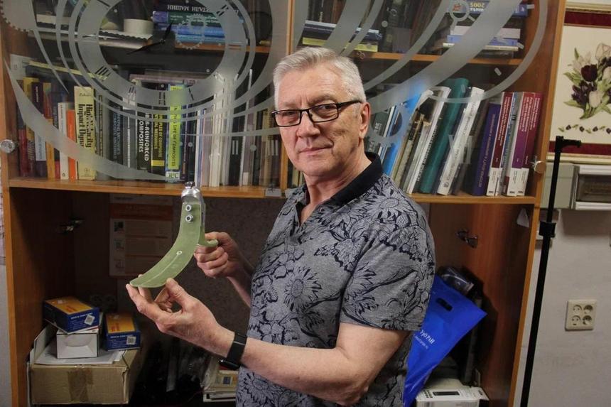 Учёный и его детище