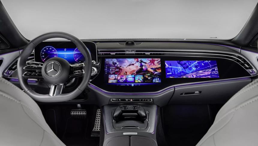 В мультимедийной системе автомобилей Mercedes-Benz появятся онлайн-игры