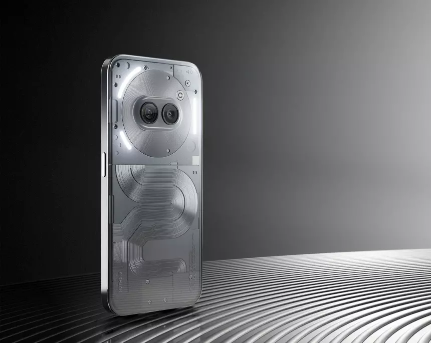 Nothing назвали самым быстрорастущим брендом смартфонов на планете