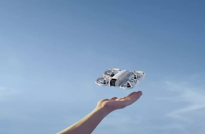 DJI представила недорогой дрон размером с ладонь за $199