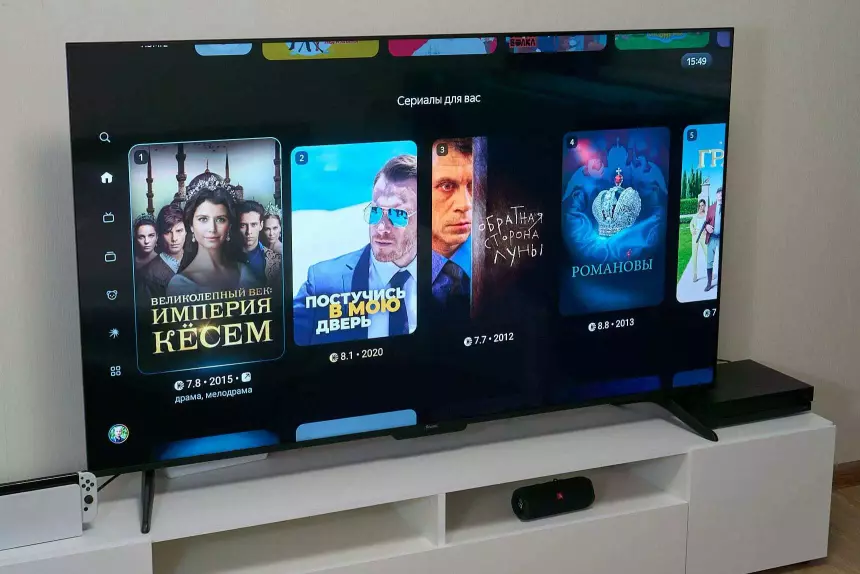 Младший Яндекс-телевизор «ТВ Станцию Бейсик» протестировали и сравнили с TCL и Sber TV