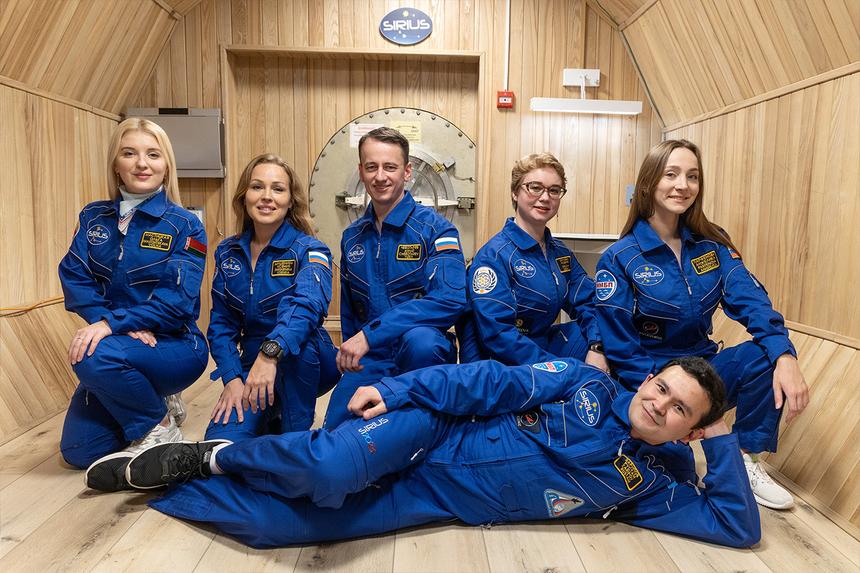 366 дней без выхода: зачем жить в изоляции?