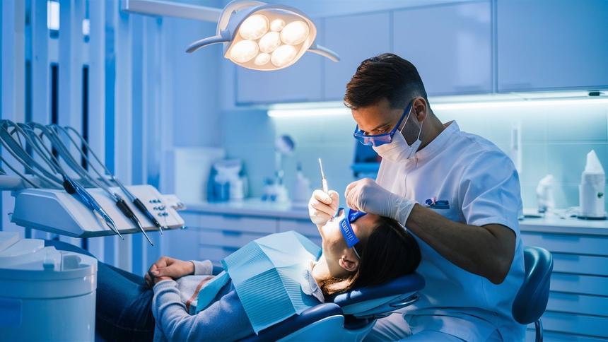 Российские врачи создали технологию для лечения поврежденного пародонта