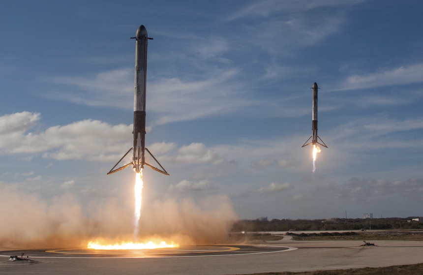 Названия моделей электромобилей Tesla сложились в слово «секси»