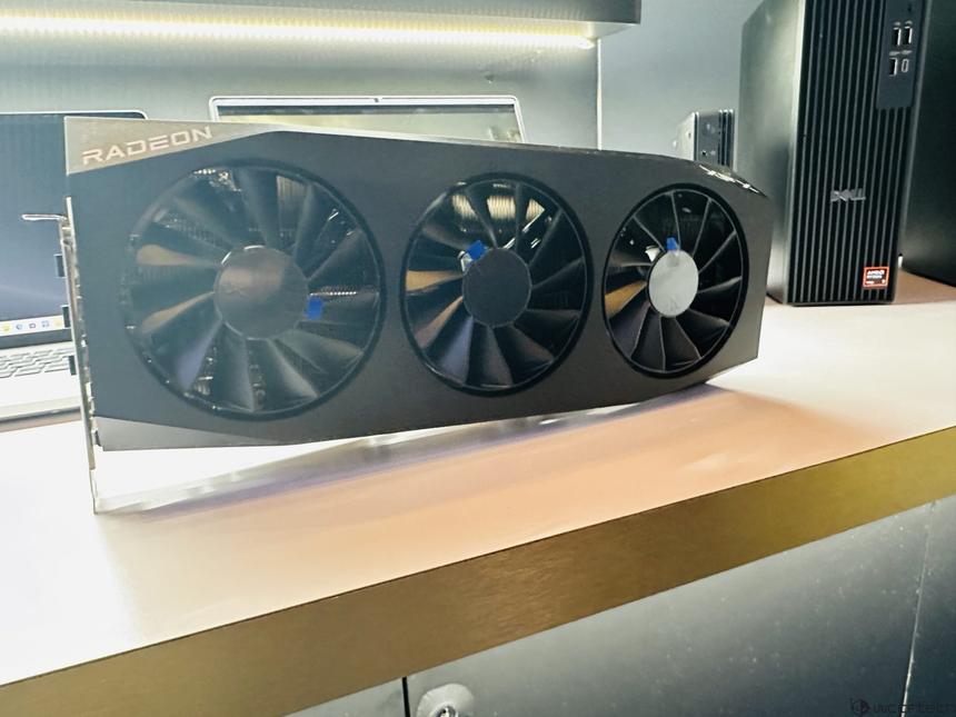 Amazon раскрыл цены неанонсированных видеокарт Radeon RX 9070 и RX 9070 XT