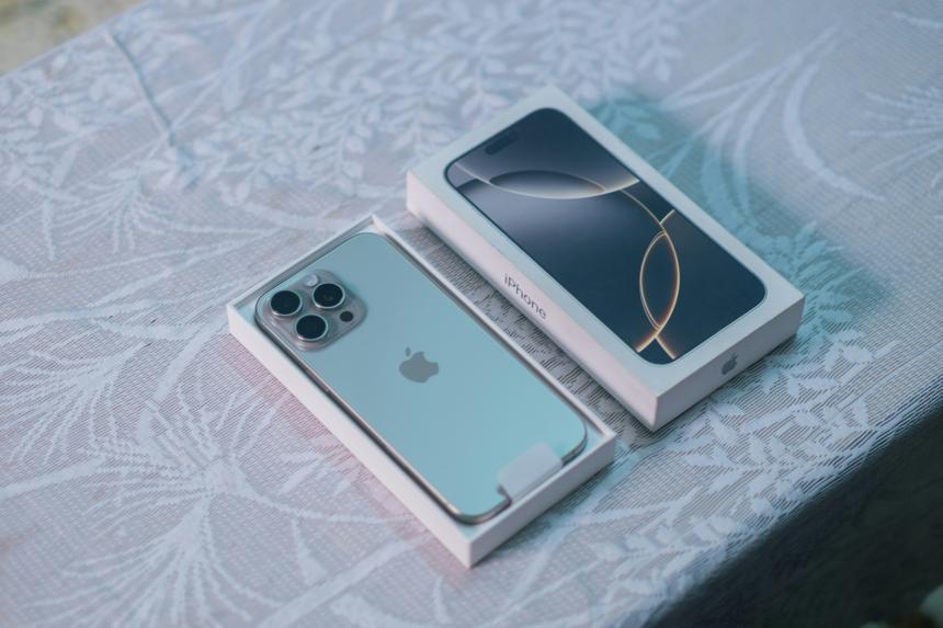 Японский производитель комплектующих для iPhone перенесет производства в Индию