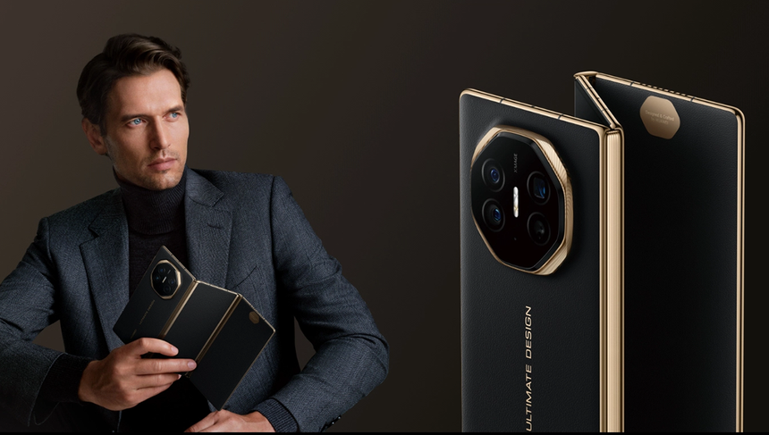 М. Видео привезла в РФ первый складывающийся втрое смартфон Huawei Mate XT