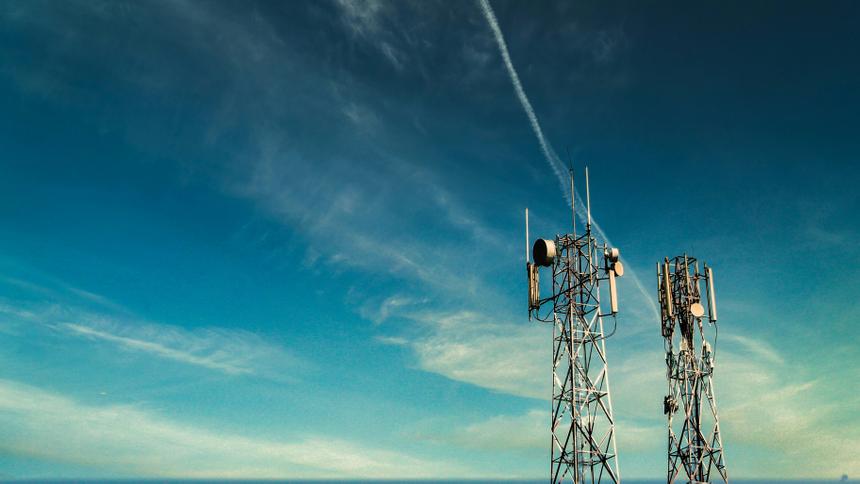 На трёх федеральных трассах построили более 200 базовых станций связи