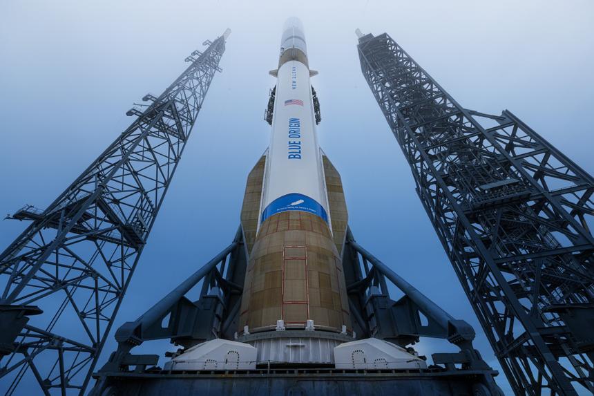 Отказ двигателей первой ступени ракеты Blue Origin стал причиной аварии