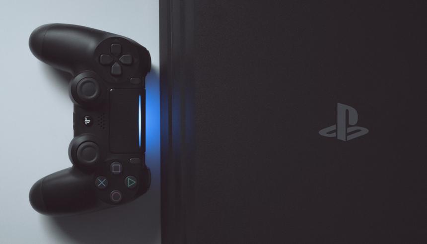 Sony свернула продажи PS 4 Slim уже и на японском рынке