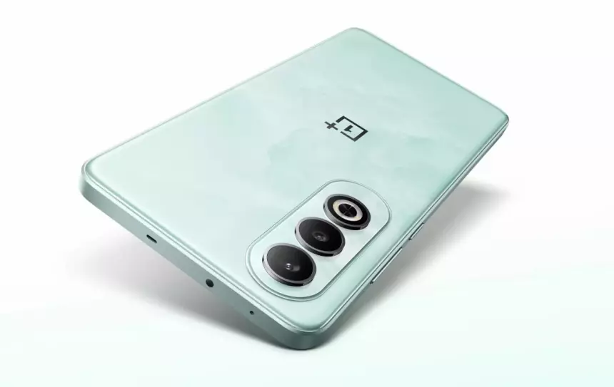 Смартфоны среднего класса Motorola Edge 60 Fusion и OnePlus Nord CE 4 сравнили