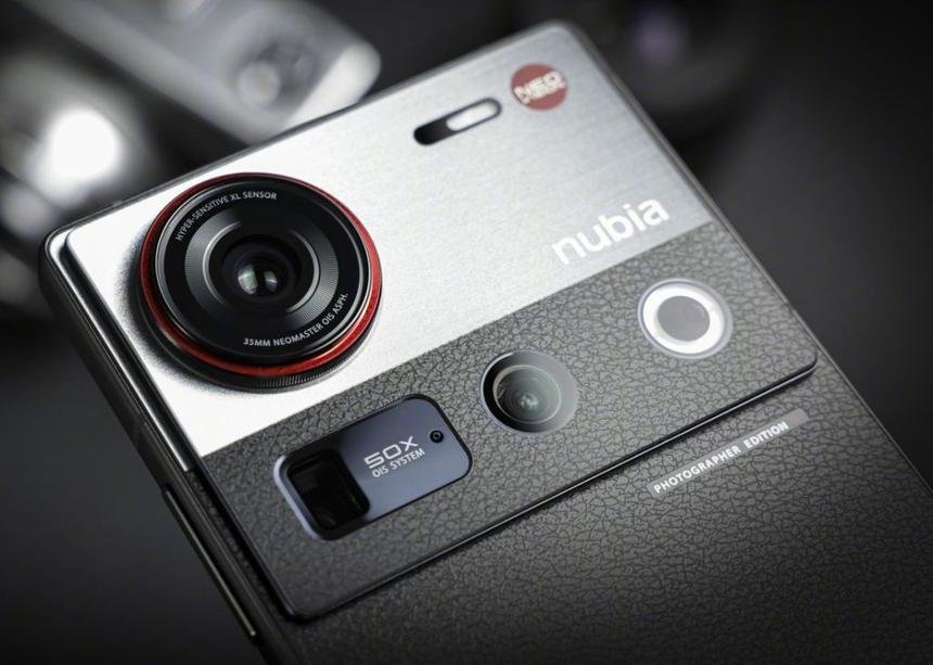 Nubia Z70S Ultra Photographer Edition выглядит прямо как камера. Снимает так же