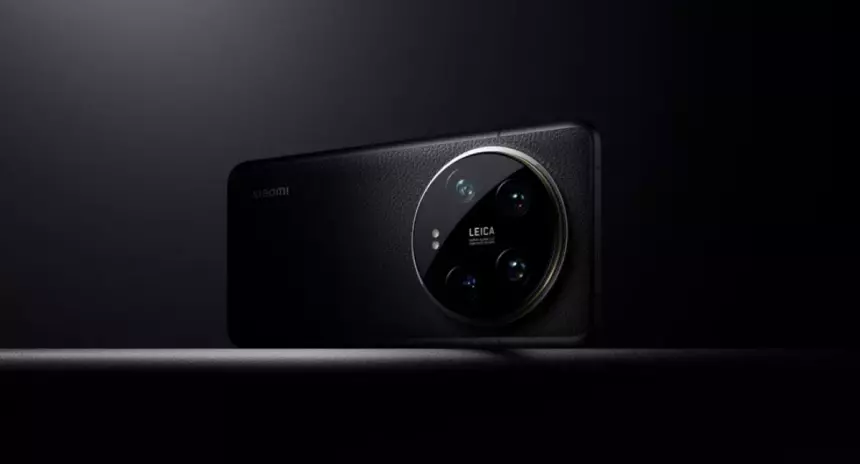 Журналисты сравнили зум у четырех лучших камерофонов 2025 года