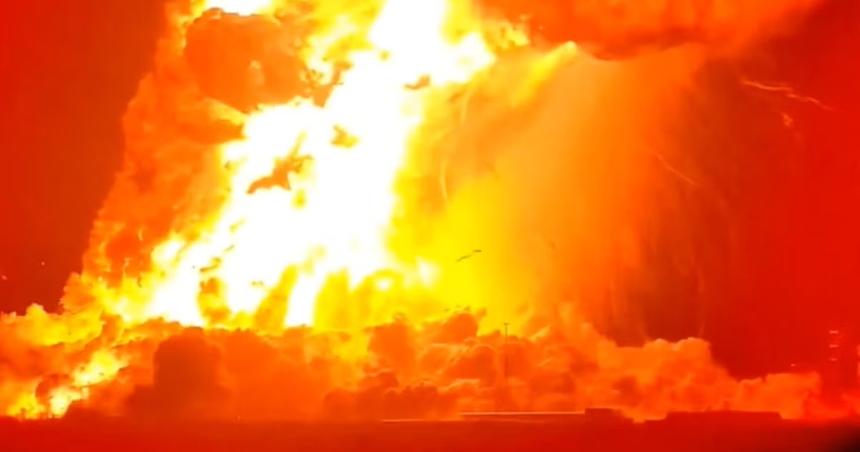 SpaceX раскрыла возможную причину взрыва корабля Starship