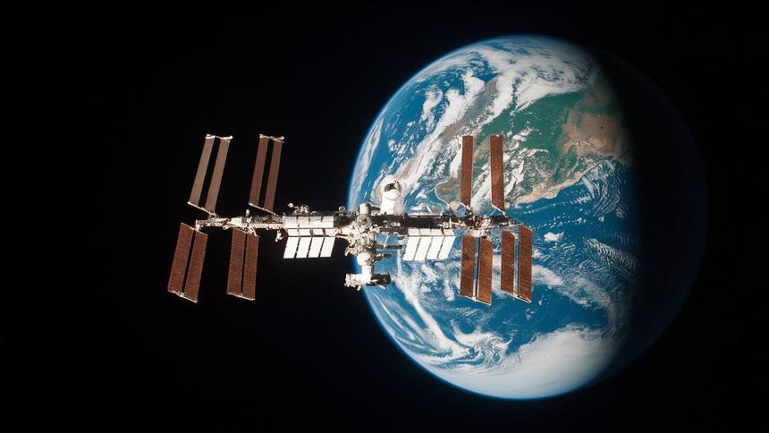 В Москве начали серийное производство солнечных батарей для спутников