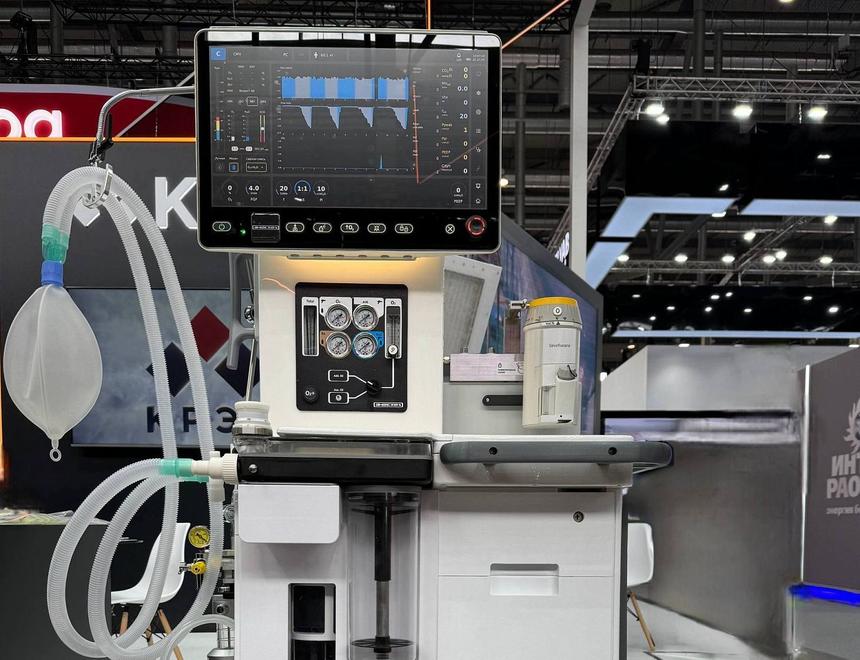 Ростех представил первый российский наркозно-дыхательный аппарат