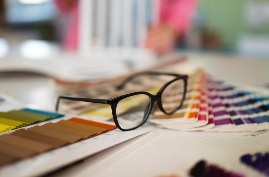 Как устроен телевизор, который видят и дальтоники, и все остальные