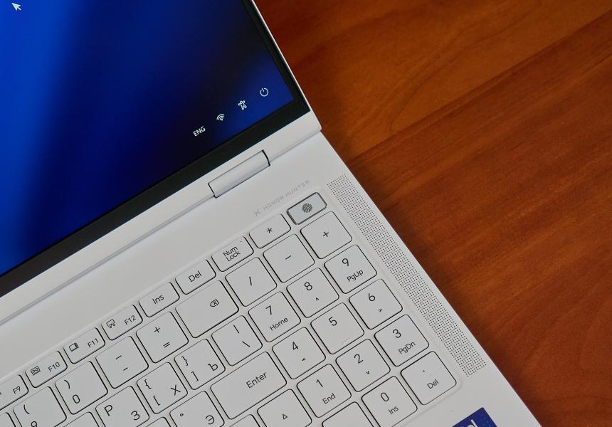 MacBook Pro для геймеров: HONOR MagicBook Pro 16 HUNTER 2025