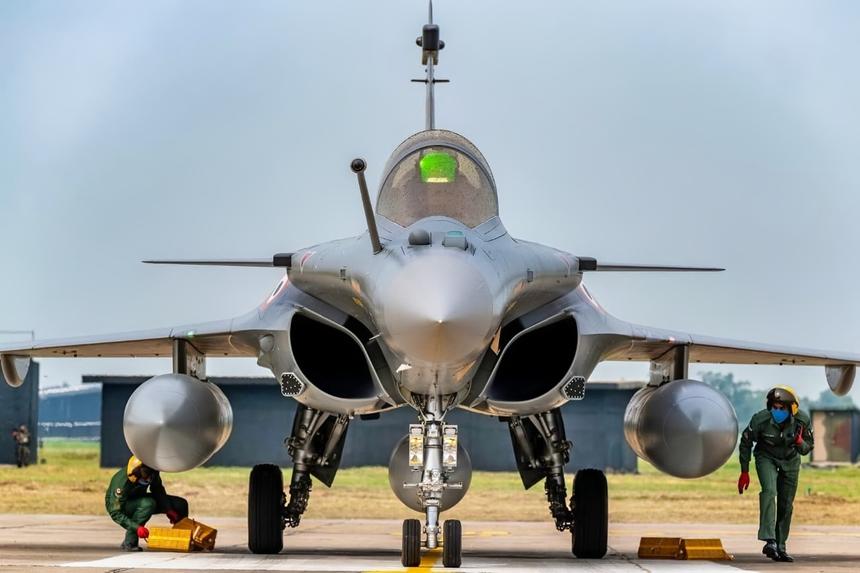 Лучший истребитель в поколении 4++ — Rafale (в данном случае на службе ВВС Индии)