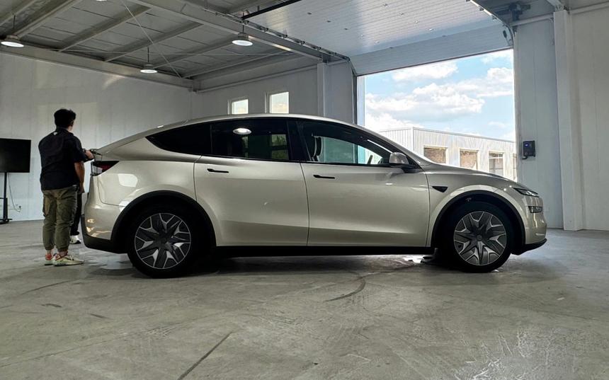 Произведённые в Китае электрокары Tesla получат ИИ DeepSeek