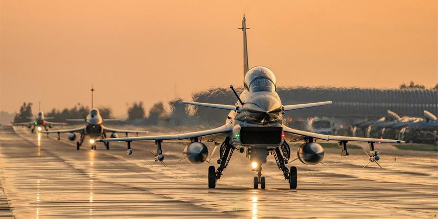 истребитель J-10A