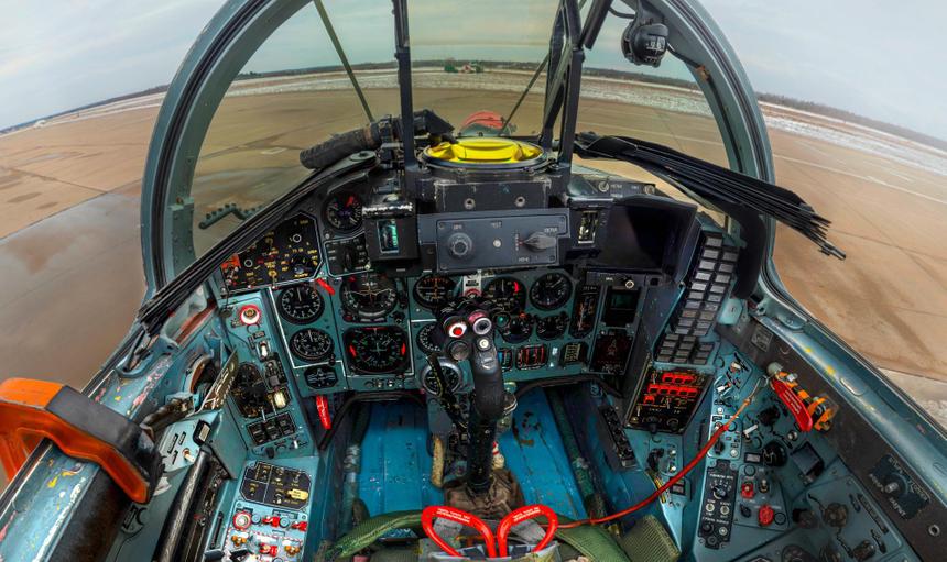 Кабина МиГ-29