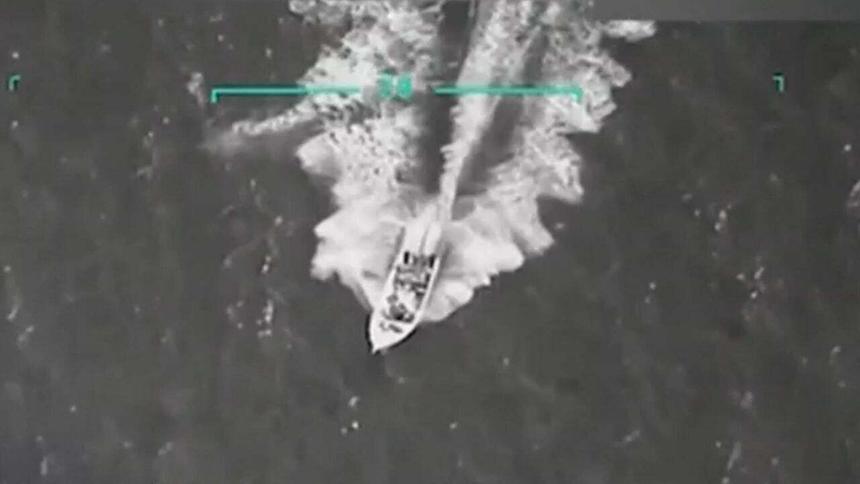 Кадр с разведдрона перед уничтожением одного из судов, подозреваемых в перевозке наркотиков