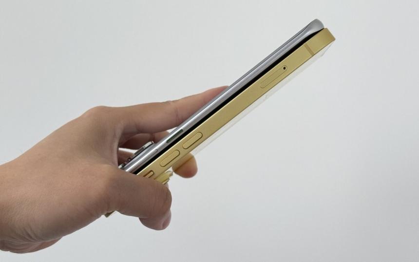 Infinix HOT 60 Pro+ в сравнении с iPhone 15 Pro