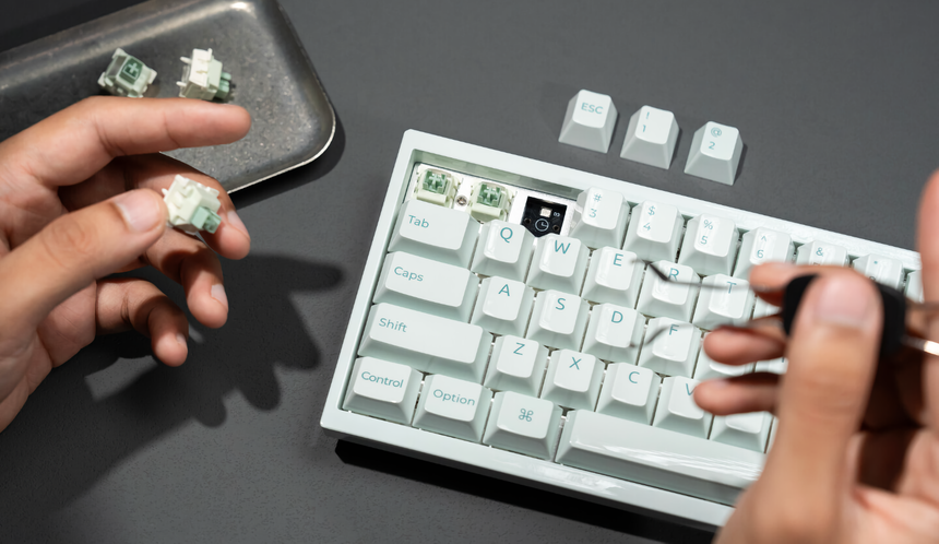 Keychron представила первую керамическую магнитную клавиатуру Q16 HE 8K