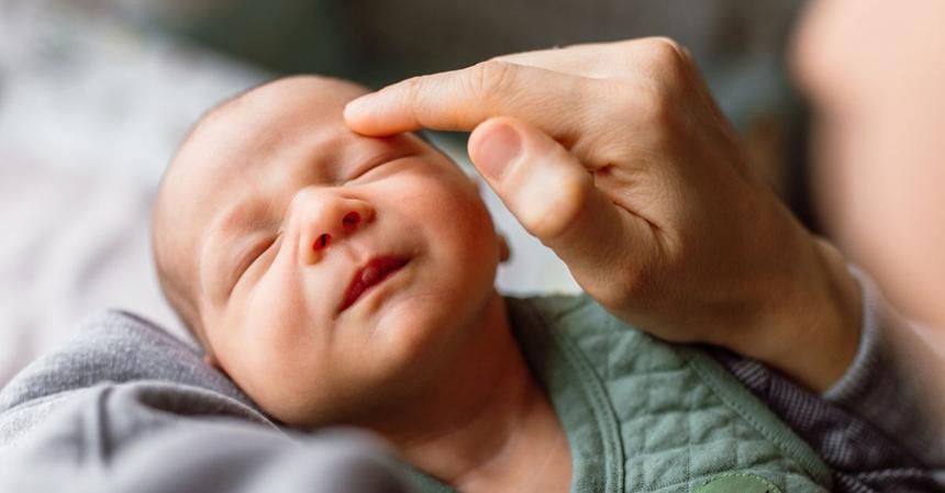 Учёные обнаружили, что дети ещё до рождения распознают иностранные языки так же, как родной