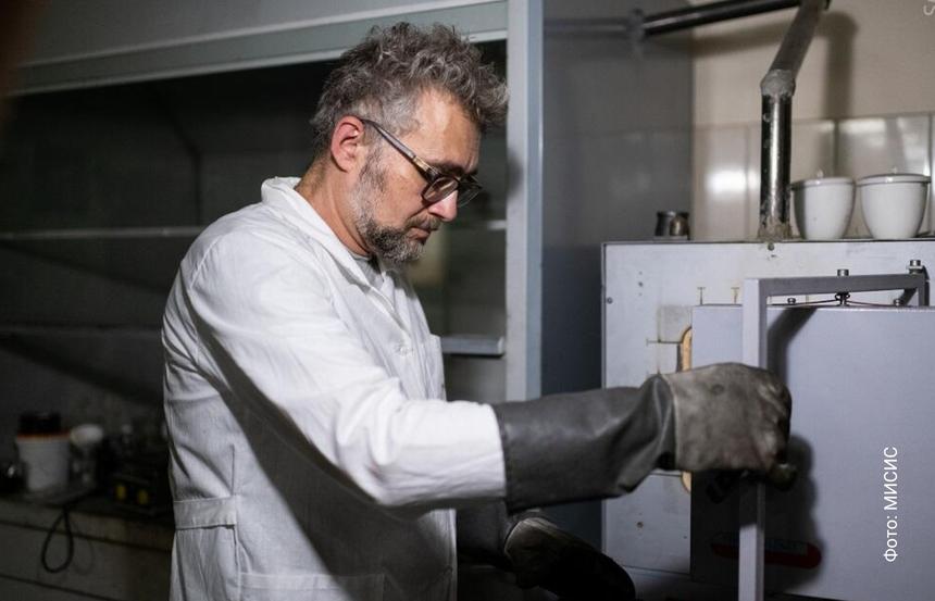 В России создали сверхпрочный композит из полиэтилена для медицины и техники