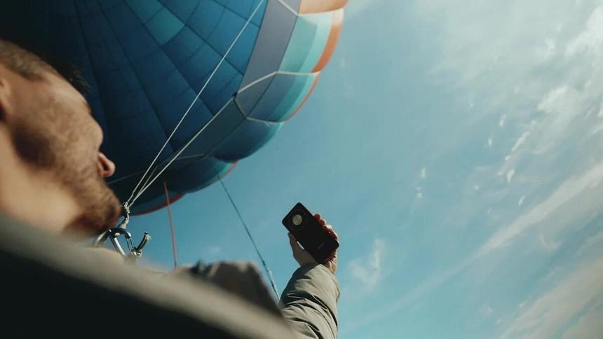 HONOR X9d сбросили с воздушного шара, чтобы доказать его прочность