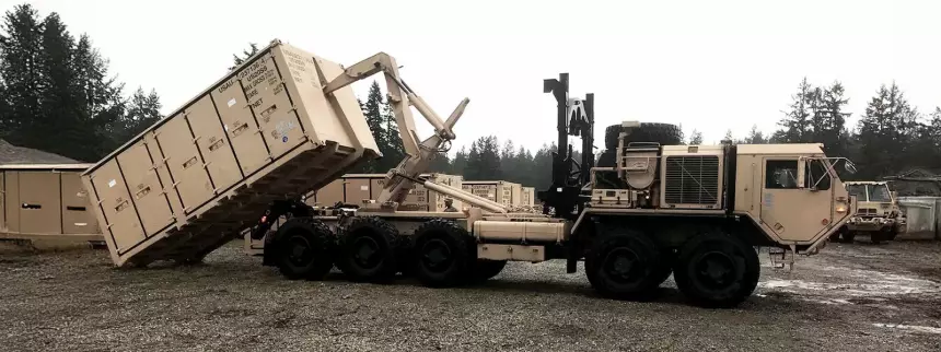 Вмещающие 16 тонн беспилотные грузовики присоединились к армии США