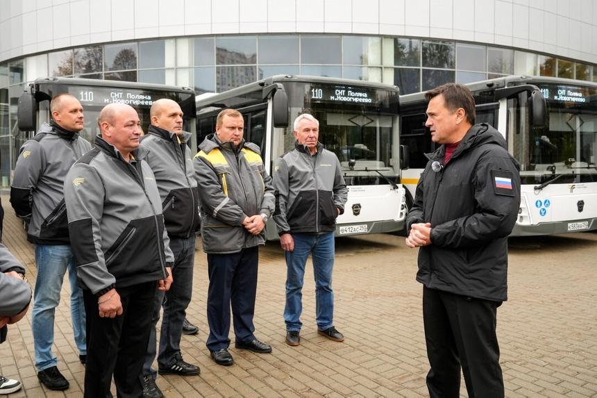 В Подмосковье вышли на маршруты новые автобусы ЛиАЗ с климат-контролем и USB-розетками