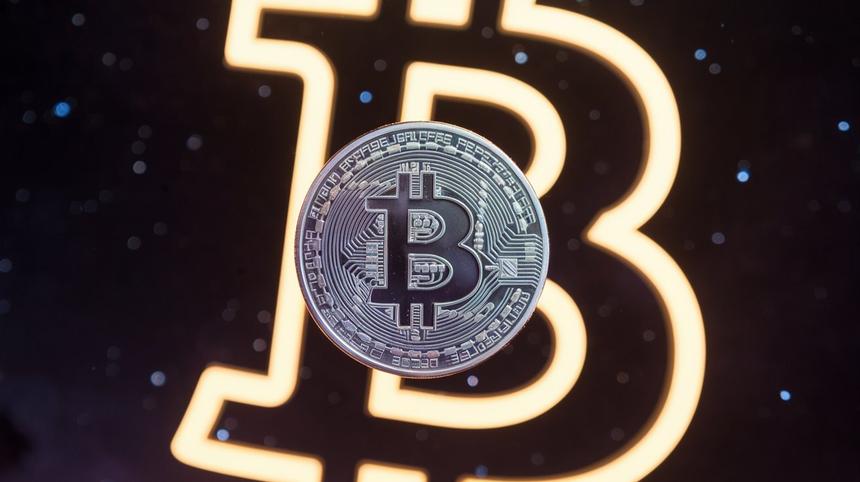 В США и Великобритании изъяли биткоины на $14 млрд