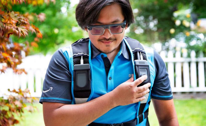 Amazon выдаст своим курьерам умные очки с ИИ