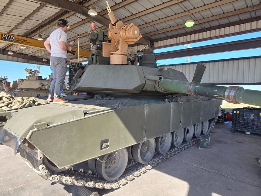 Монтирование Bullfrog на Абрамс