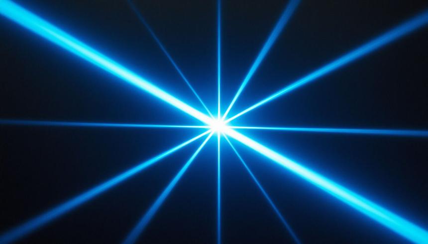 Российские ученые создали самый маленький в мире синий лазер