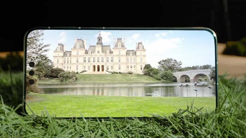 Huawei похвалилась яркостью экрана Mate 80 Pro Max